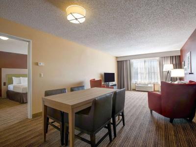Hotel Comfort Inn & Suites St. Paul Northeast - Bild 4
