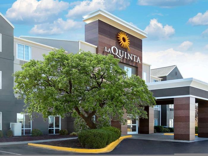 La Quinta Inn & Suites by Wyndham Hopkinsville - Bild 1