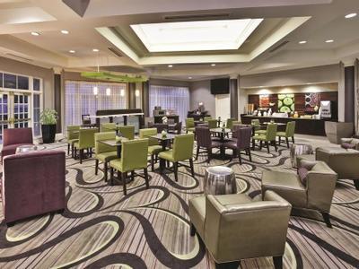 Hotel La Quinta Inn & Suites by Wyndham Birmingham Hoover - Bild 5