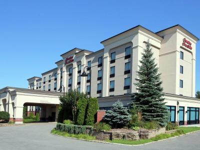 Hotel Hampton Inn & Suites Laval Quebec - Bild 2