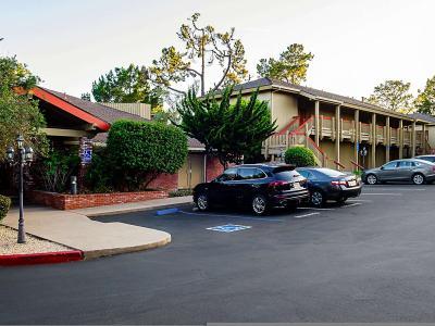 Hotel Comfort Inn Monterey Peninsula Airport - Bild 5