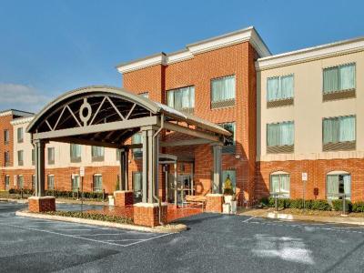 Holiday Inn Express Hotel & Suites Bethlehem Airport - Allentown Area - Bild 4