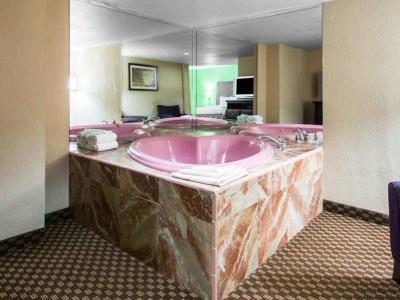 Hotel Quality Inn & Suites Tallahassee - Bild 3