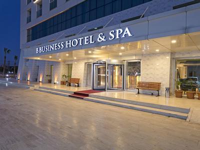 B Business Hotel & Spa - Bild 2