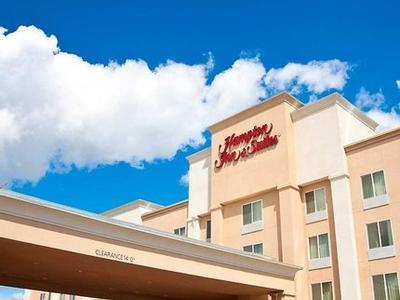 Hotel Hampton Inn & Suites Fresno - Bild 3