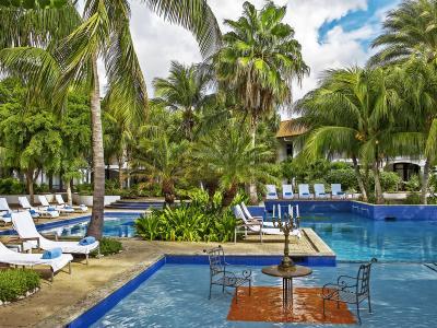 Floris Suite Hotel - Spa & Beachclub - Erwachsenenhotel