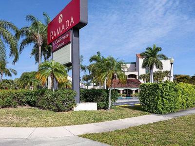 Hotel Ramada by Wyndham West Palm Beach Airport - Bild 2