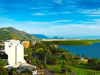 Hotel Holiday Inn Cairns Harbourside - Bild 2