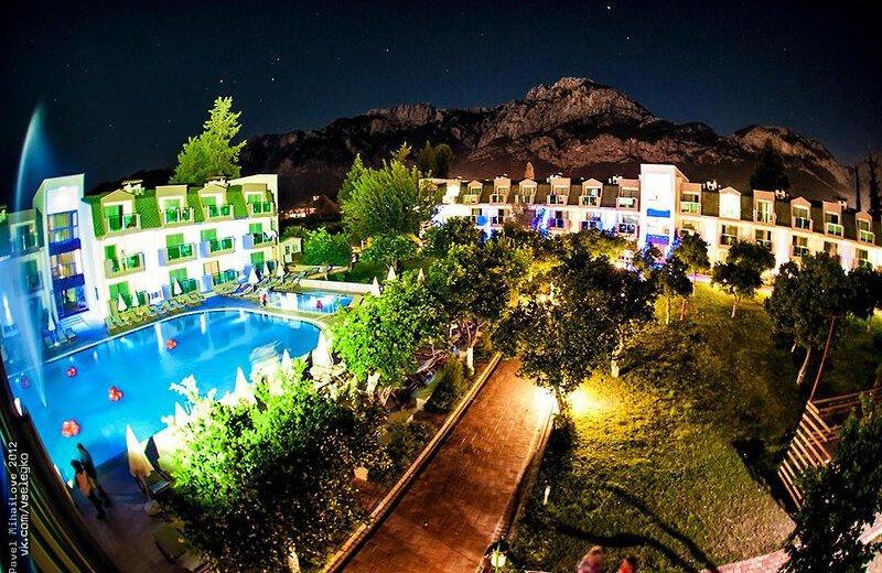 Omorfi Garden Resort Hotel