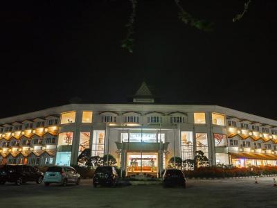 Hotel Sinabung Hills Berastagi - Bild 4