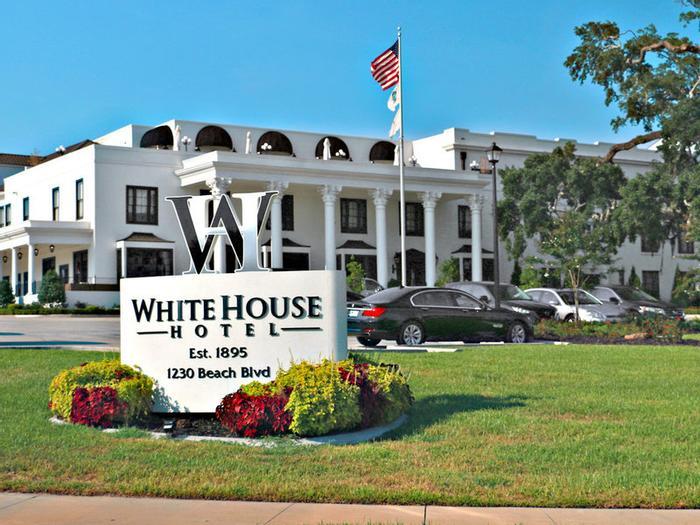 The White House Hotel - Bild 1