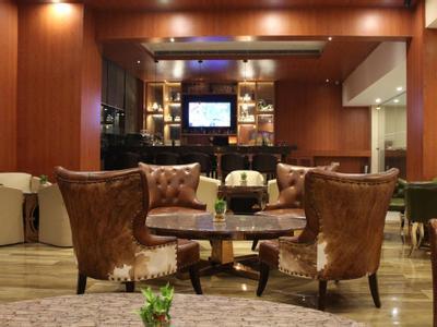 Hotel Golden Tulip Suites Gurgaon - Bild 3