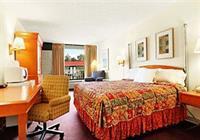 Hotel Express Inn & Suites Clearwater - Bild 3