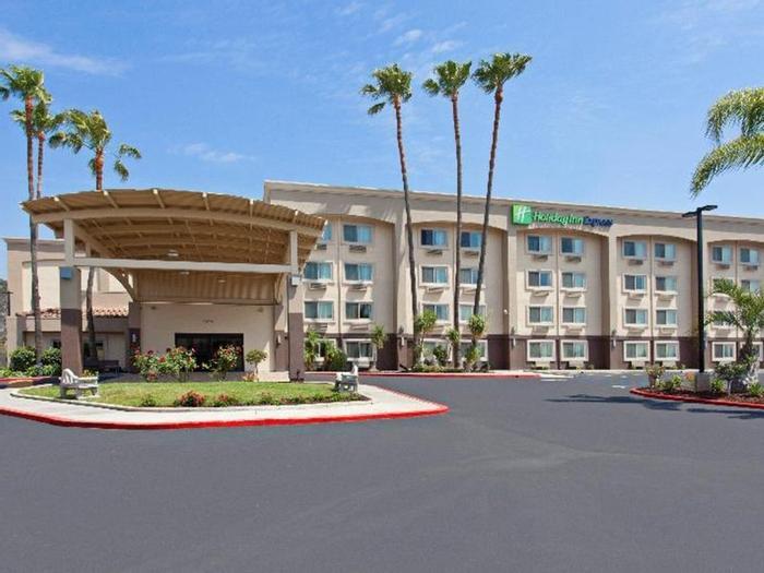 Hotel Holiday Inn Express Colton - Riverside North - Bild 1