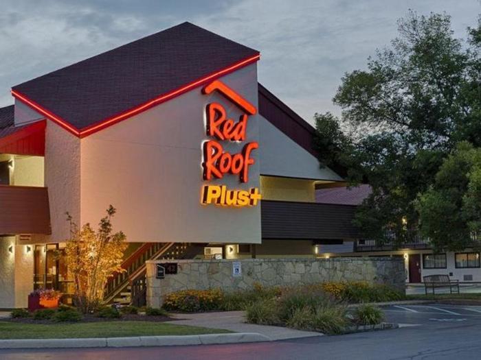 Hotel Red Roof PLUS+ University At Buffalo-Amherst - Bild 1