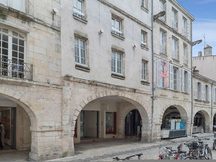 Hotel Maisons du Monde Hôtel & Suites - La Rochelle - Bild 1