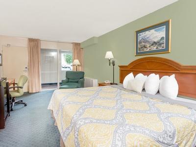 Hotel Days Inn by Wyndham Cedar Falls- University Plaza - Bild 4