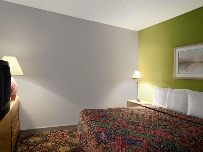 Hotel Days Inn by Wyndham West Memphis - Bild 1