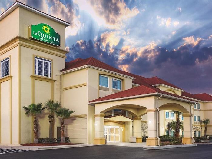 Hotel La Quinta Inn & Suites by Wyndham Kingsland/Kings Bay - Bild 1