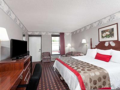 Hotel Travelodge by Wyndham Clarksville - Bild 3