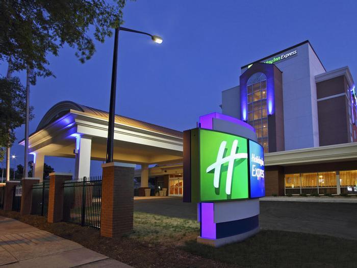 Holiday Inn Express Augusta East - Bild 1
