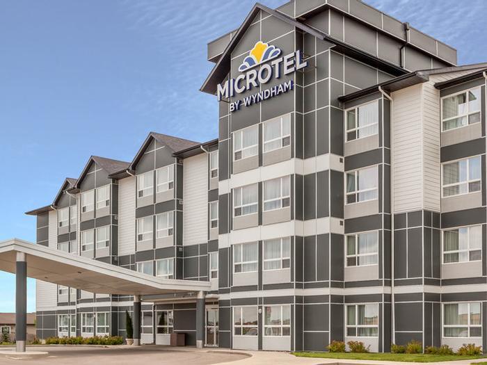 Microtel Inn & Suites by Wyndham Estevan - Bild 1