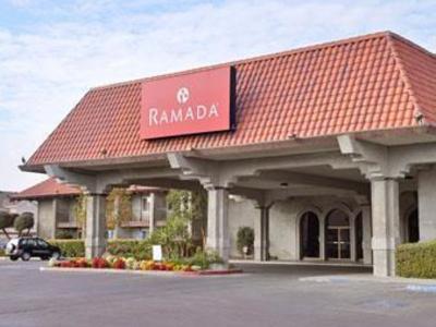 Hotel Ramada by Wyndham Fresno North - Bild 3