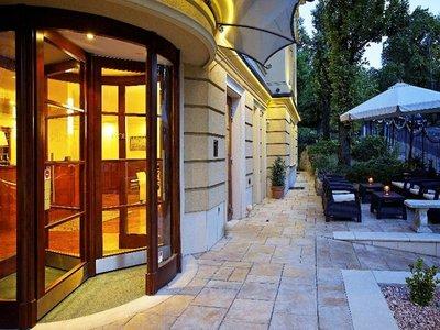 Gold Hotel Budapest & Gold Apartments