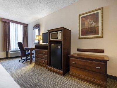 Greenstay Hotel & Suites Springfield