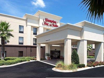 Hampton Inn & Suites Pensacola I-10 North at University Town Plaza