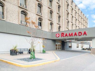 Ramada Hotel & Golf Dome - Saskatoon - Saskatoon