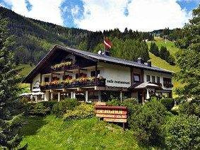 Ski-In-Ski-Out Hotel Berghof - Berghof & Bergland