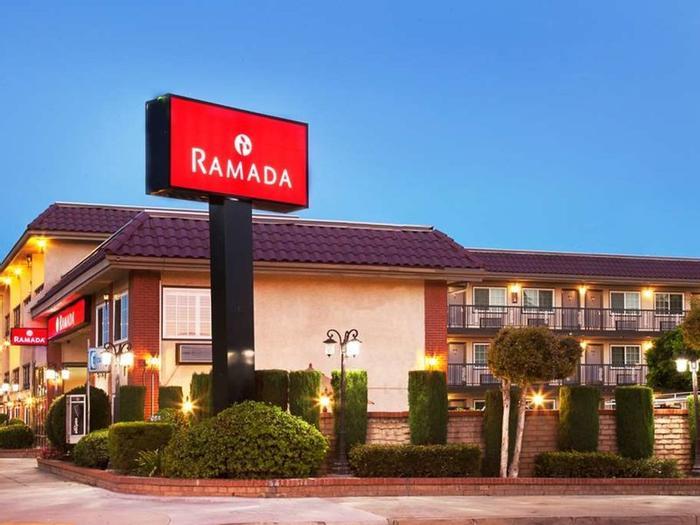 Hotel Ramada Pasadena - Bild 1