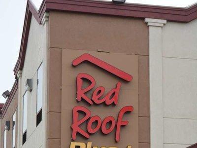 Hotel Red Roof PLUS+ & Suites Chattanooga - Downtown - Bild 2