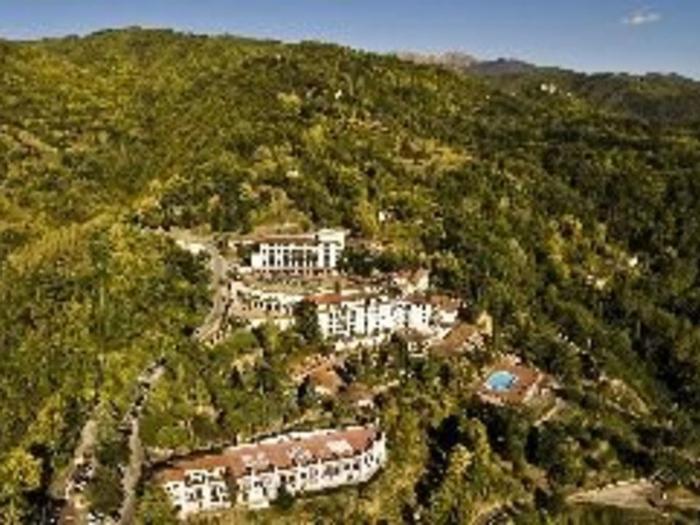 Hotel Renaissance Tuscany Il Ciocco Resort & Spa - Bild 1