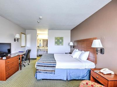 SureStay Hotel by Best Western Ottawa - Bild 5