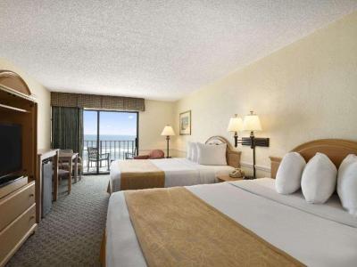 Hotel Days Inn by Wyndham Daytona Oceanfront - Bild 4