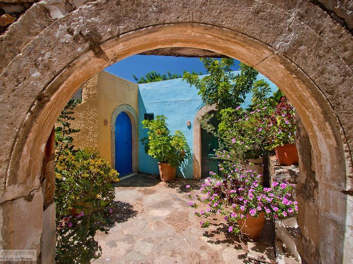 Hotel Arolithos Traditional Cretan Village - Bild 1