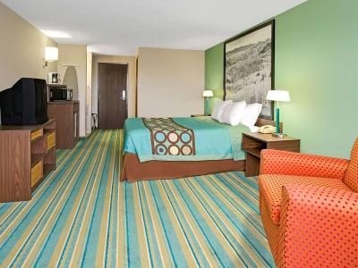Hotel Super 8 by Wyndham Denver Stapleton - Bild 5