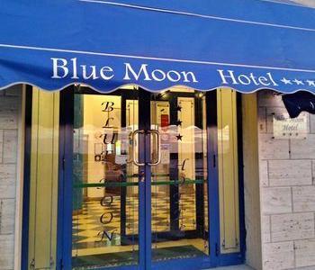 Blue Moon Hotel - Bild 3