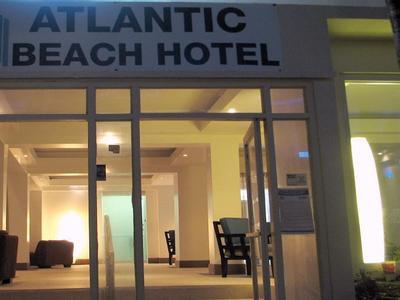 The Tryst Beachfront Hotel - Bild 5