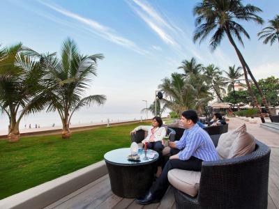 Hotel Novotel Mumbai Juhu Beach - Bild 3