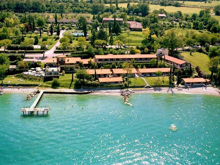 Hotel Desenzano Lake Village - Bild 1