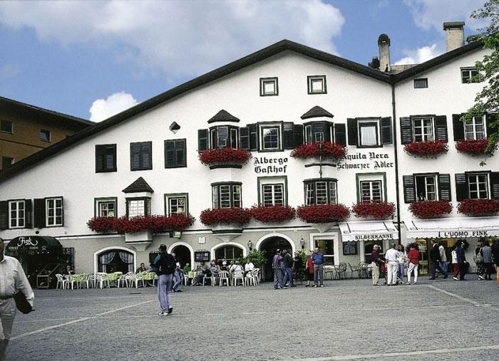 Hotel Schwarzer Adler - Bild 1