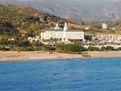 Hotel Throne Beach Resort & Spa - Bild 5