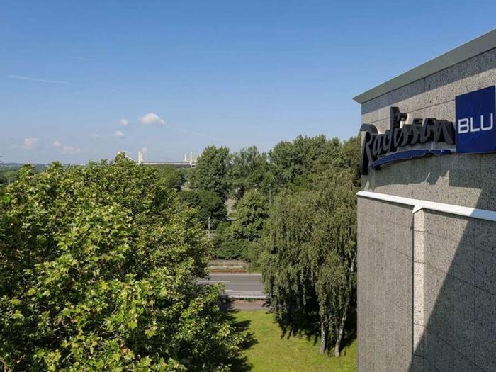 Radisson Blu Hotel, Dortmund - Bild 1