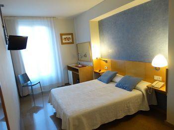 Hotel Rambla Figueres - Bild 4