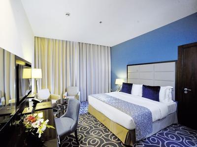 Hotel Ramada by Wyndham Abu Dhabi Corniche - Bild 4