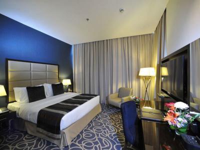 Hotel Ramada by Wyndham Abu Dhabi Corniche - Bild 5