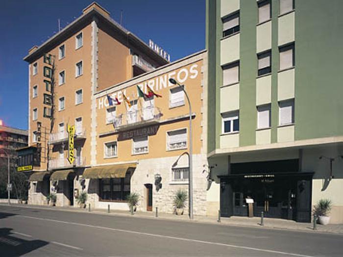 Hotel Pirineos - Bild 1